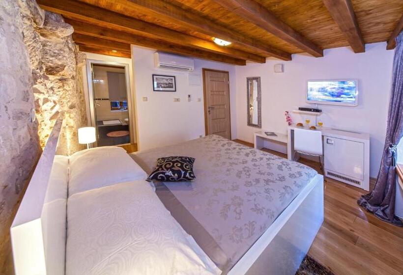 اتاق استاندارد, Villa Split Heritage