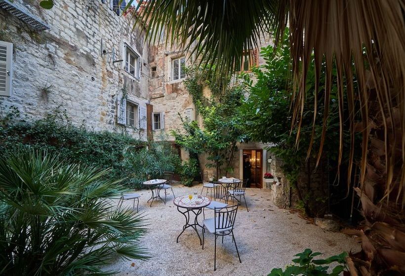 اتاق راحتی, Villa Split Heritage