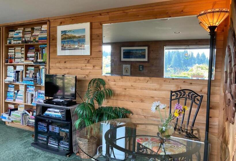디럭스 스위트, Cottage Lake Bed And Breakfast