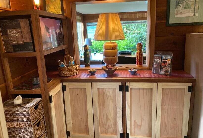 豪华套房, Cottage Lake Bed And Breakfast