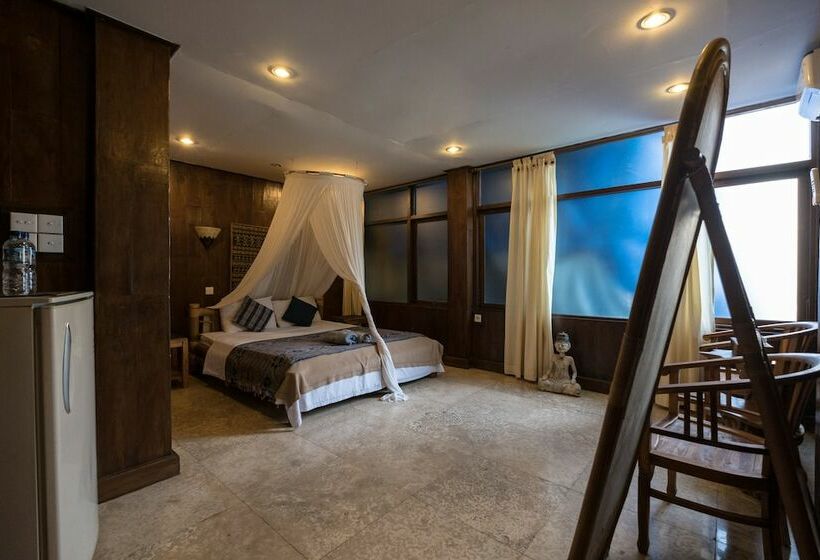 Rahat Oda, Easy Surf Dacha