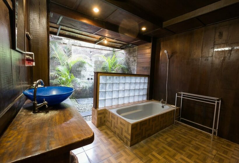 Rahat Oda, Easy Surf Dacha