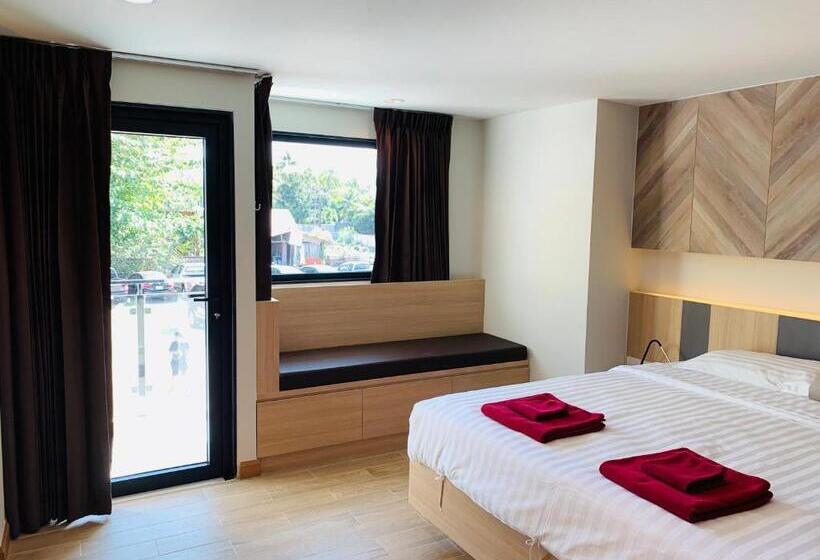 스탠다드 룸 킹사이즈 침대, Room Actually