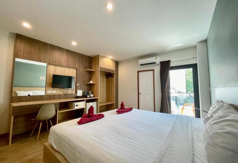 스탠다드 룸 킹사이즈 침대, Room Actually