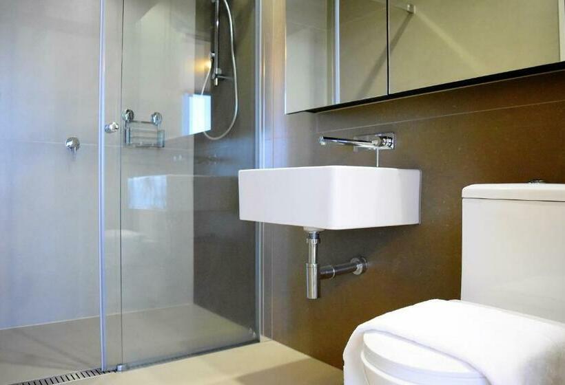 דירת חדר, Melbourne Skyhigh Apartments