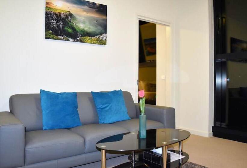 דירת חדר, Melbourne Skyhigh Apartments