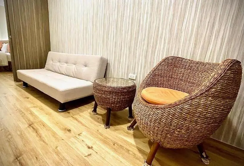 اتاق استاندارد چهارنفره با بالکن, 海的墾丁旅店 Ocean Kt Inn