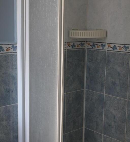 اتاق استاندارد چهار تخته, Albergue Refugio Sargantana