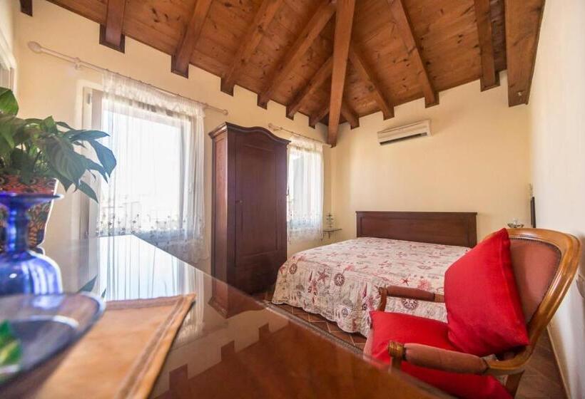 חדר סטנדרט, Ca  Noemi