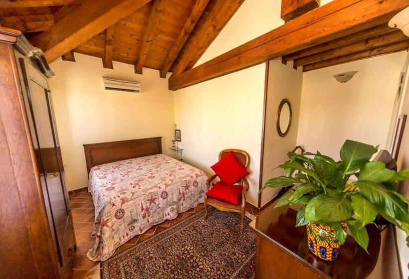 חדר סטנדרט, Ca  Noemi