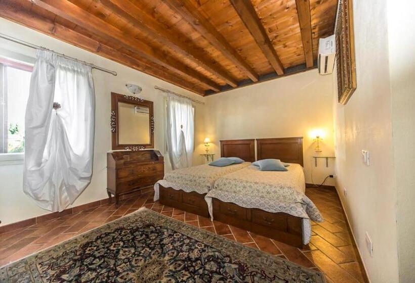 חדר סטנדרט, Ca  Noemi