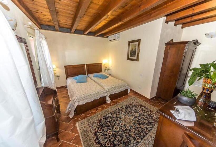 חדר סטנדרט, Ca  Noemi