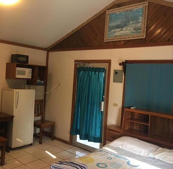 اتاق ساده سه نفره, Coconut Tree West Bay