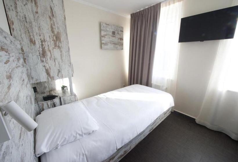 اتاق استاندارد یک نفره, Il Piccolo Mondo