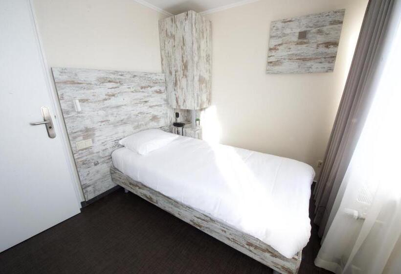 اتاق استاندارد یک نفره, Il Piccolo Mondo