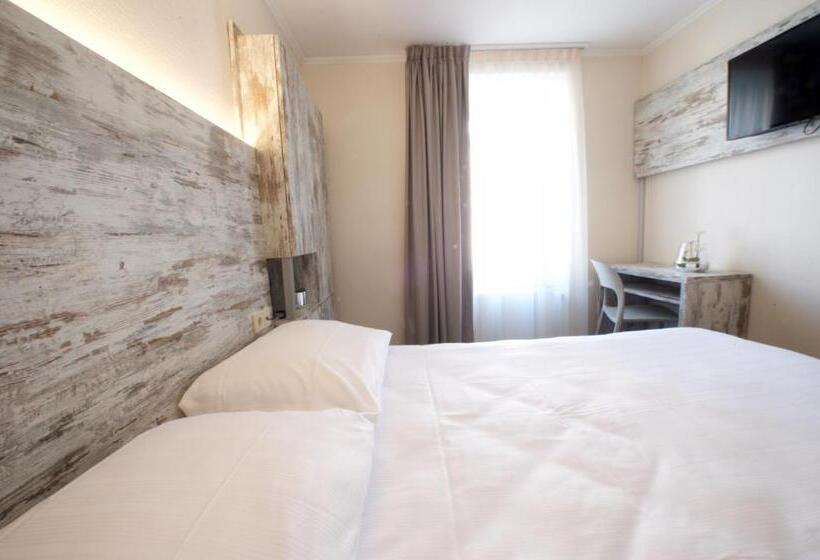 اتاق استاندارد, Il Piccolo Mondo