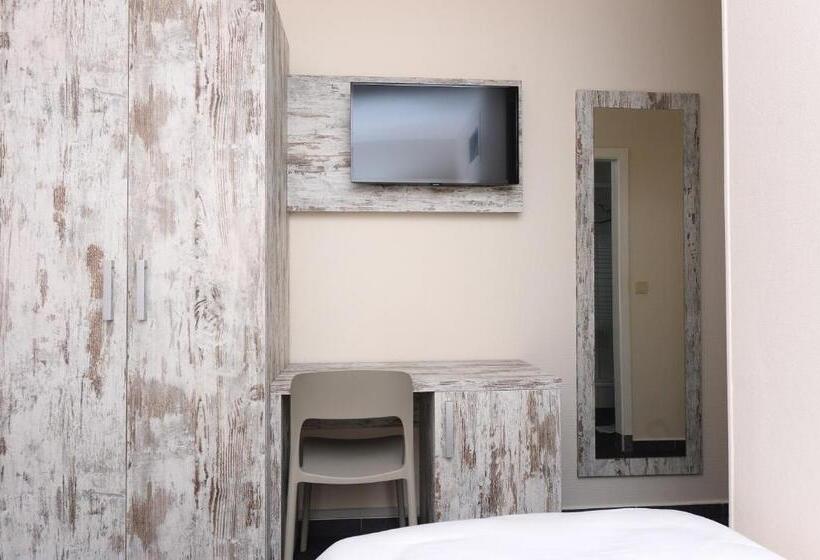 اتاق استاندارد, Il Piccolo Mondo