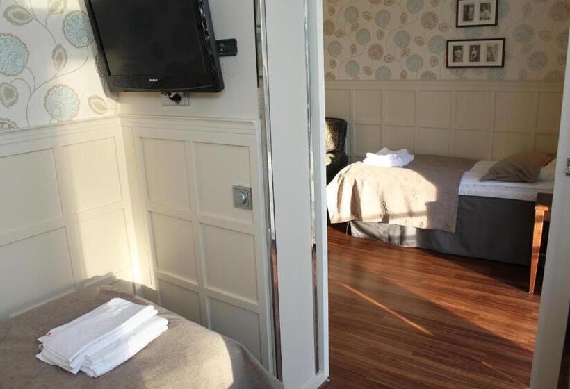 חדר סופריור, Kruunupuisto