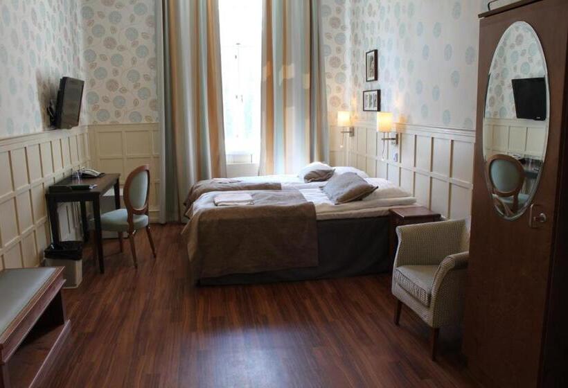 חדר סופריור, Kruunupuisto