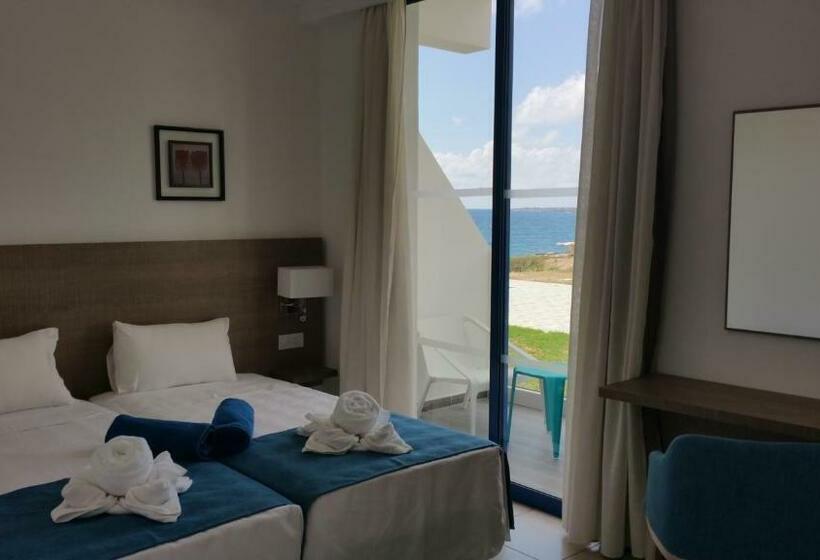 オーシャンビュースイート, Marica S Boutique