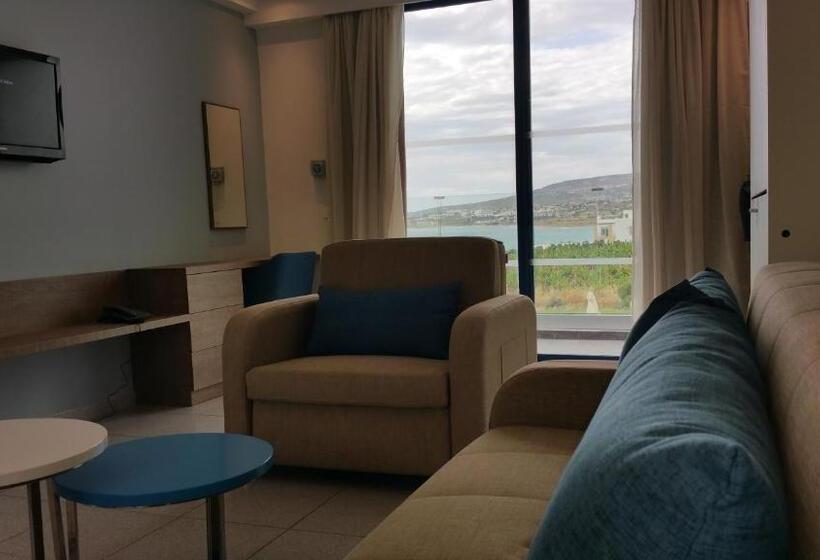 オーシャンビュースイート, Marica S Boutique