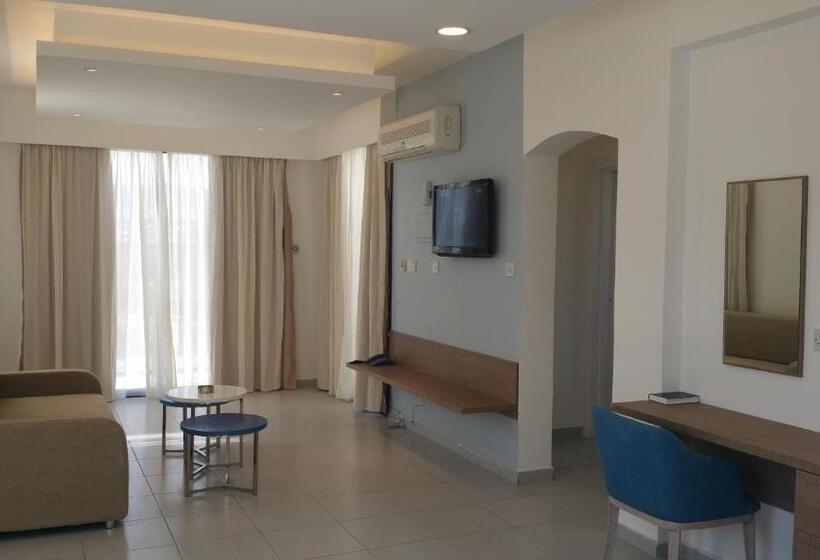 2 Bedrooms Suite Sea View, Marica S Boutique