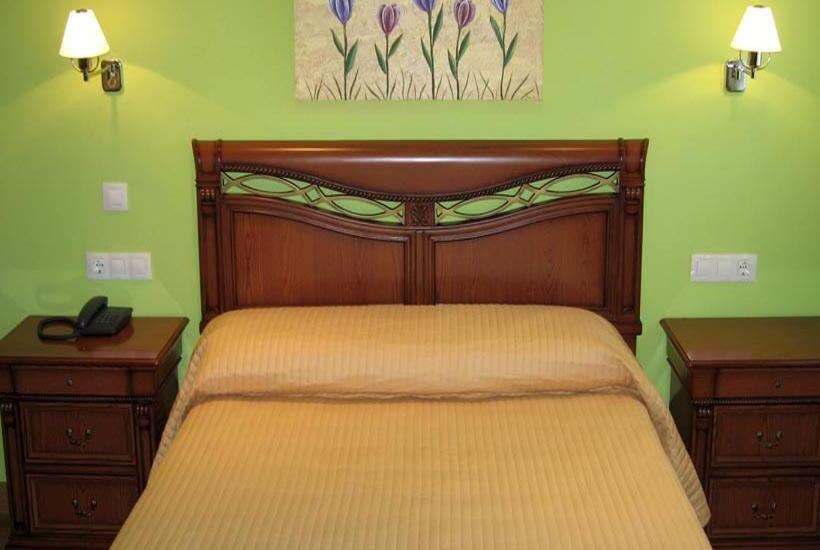 标准间, San Miguel De La Barreda