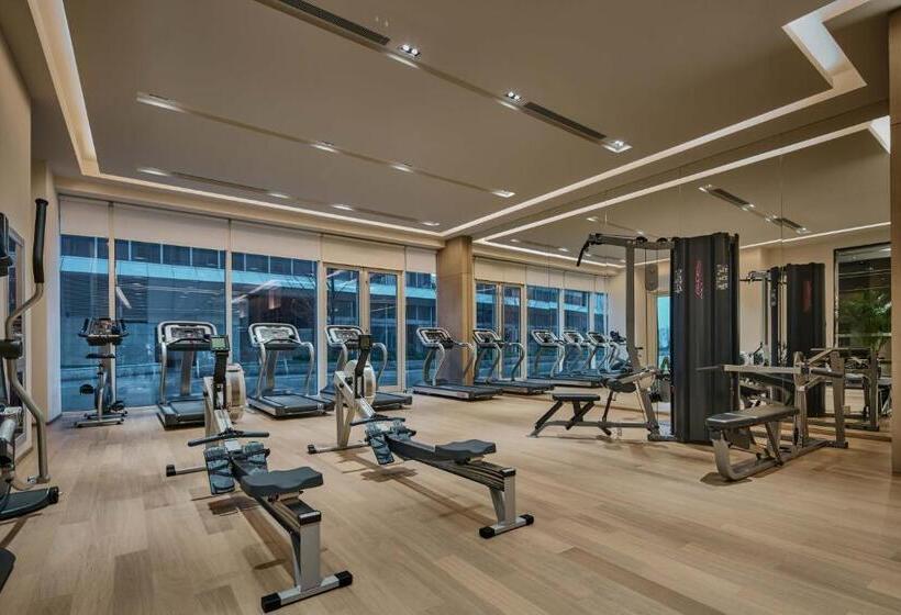 Habitació Deluxe Llit King, The Qube Hotel Shanghai Hongqiao