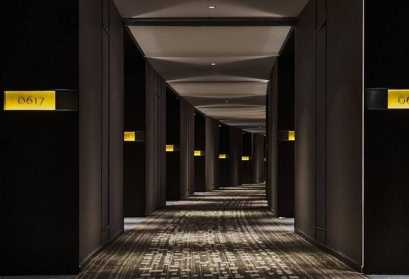 Suite Superior, The Qube Hotel Shanghai Hongqiao
