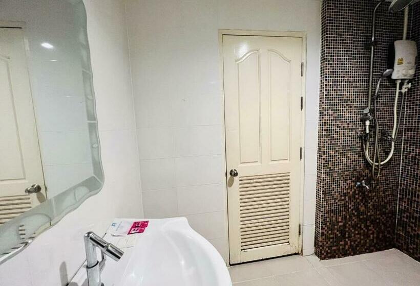 带1个卧室的带阳台的公寓, Inn Kham Apartment