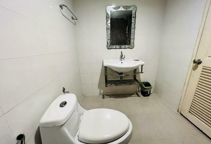 带1个卧室的带阳台的公寓, Inn Kham Apartment