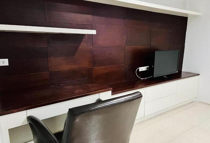 带1个卧室的带阳台的公寓, Inn Kham Apartment