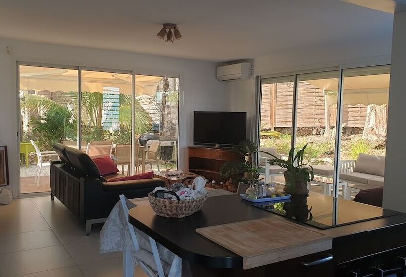 ویلای 2 خوابه, Majesty Palm