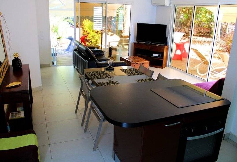 ویلای 2 خوابه, Majesty Palm