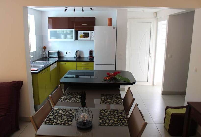 ویلای 2 خوابه, Majesty Palm