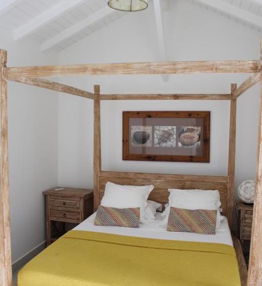 سوئیت با بالکن, Majesty Palm