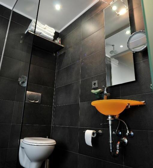 اتاق استاندارد یک نفره, Auberge Aal Veinen