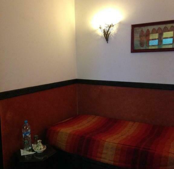 Standard Triple Room, Riad Bjoujna