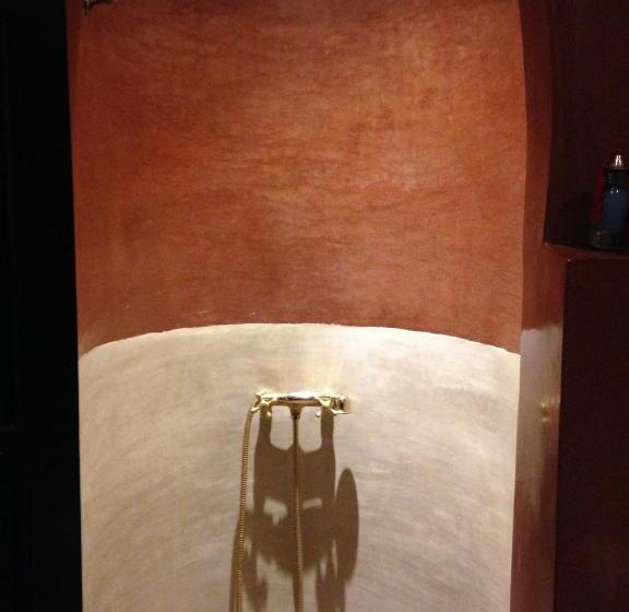 Standard Triple Room, Riad Bjoujna