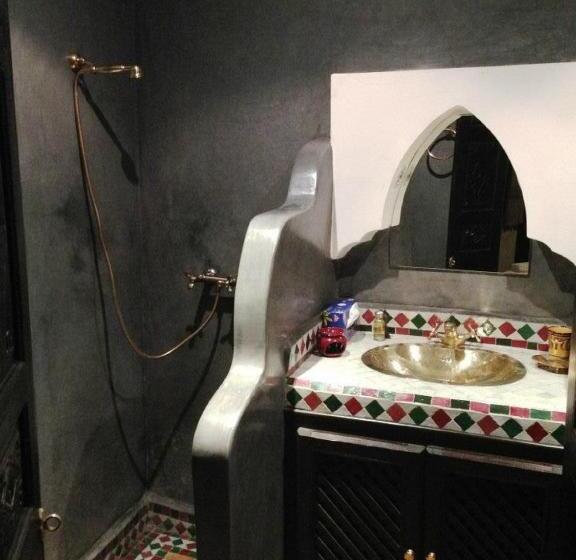 Standard Room, Riad Bjoujna