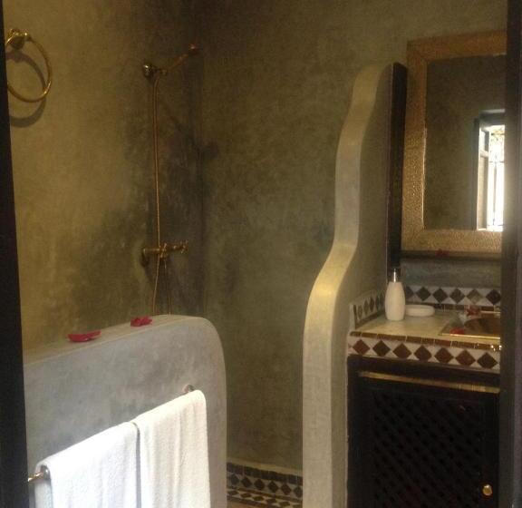 Standard Room, Riad Bjoujna