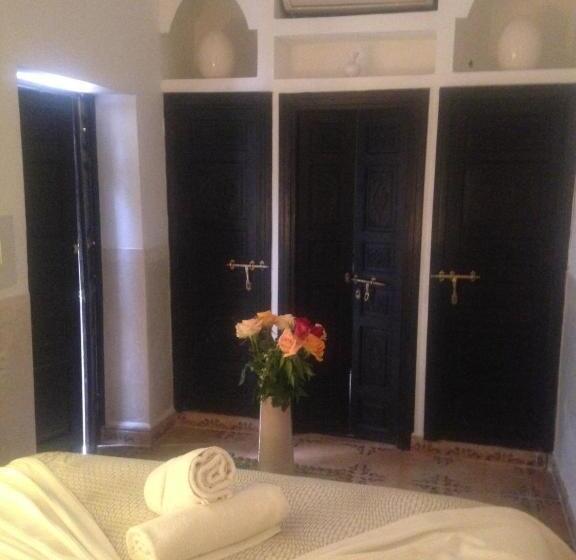 Standard Room, Riad Bjoujna