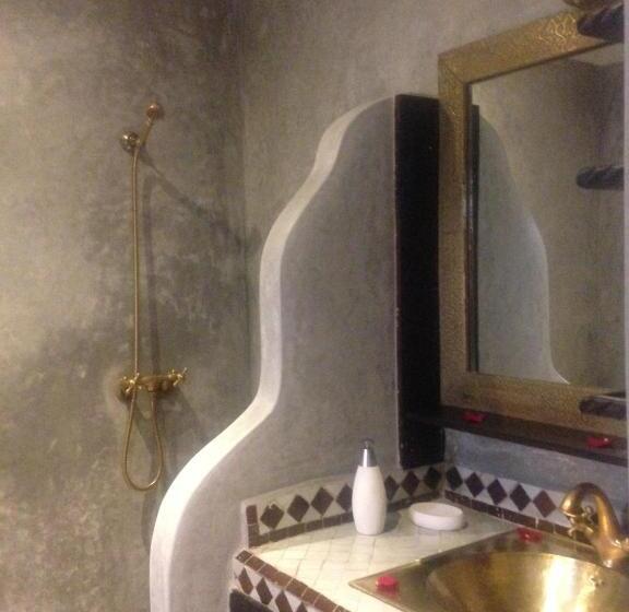 Standard Room, Riad Bjoujna