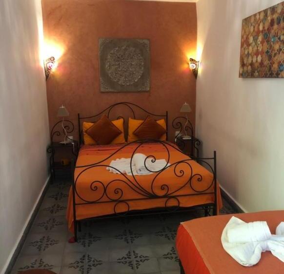 Standard Triple Room, Riad Bjoujna