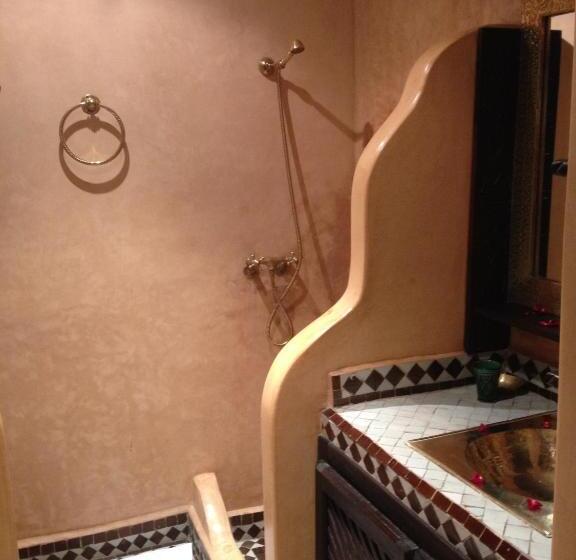 Standard Room, Riad Bjoujna