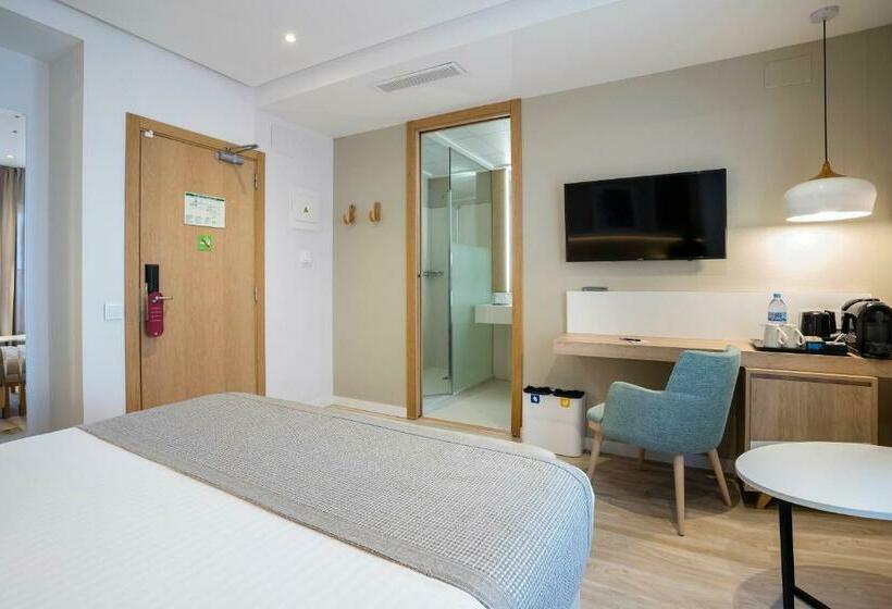 חדר סופריור יחיד, Golden Hotel Barcelona