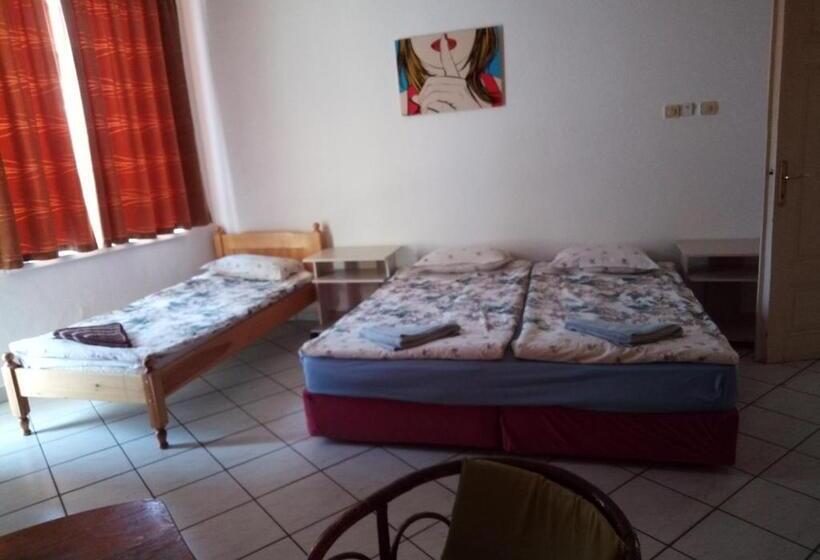 バルコニー付き１ベッドルームアパートメント, Casablanca City