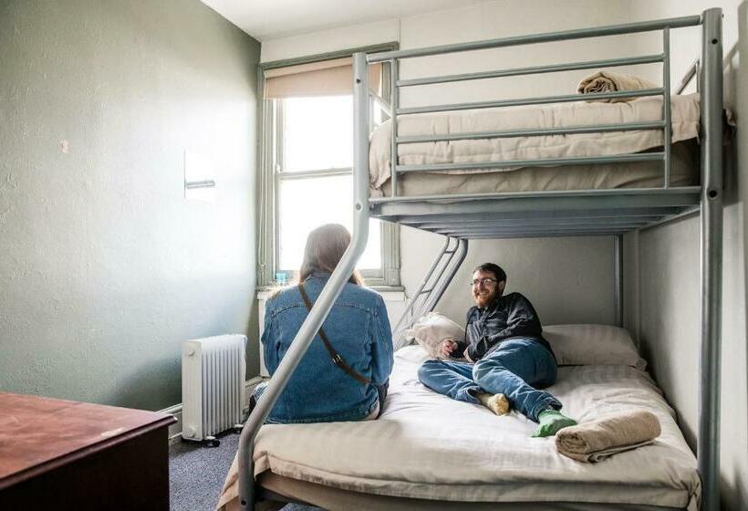 バス共有のスタンダードルーム, The Pickled Frog