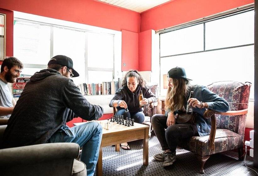 スタンダードルーム, The Pickled Frog