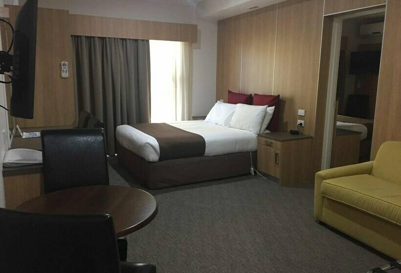 سوییت خانوادگی, Albury Regent Motel